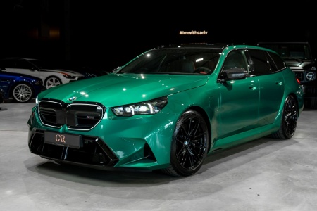 BMW  M5 Touring